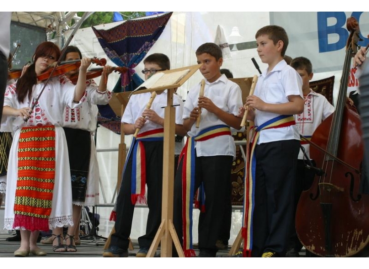 Festivalul cântecului și dansului codrenesc (Cehu Silvniei, 25 iunie)