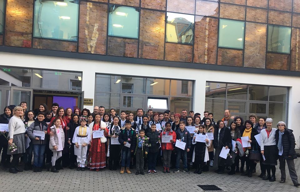 Inteligența și talentul elevilor și profesorilor răsplătite de Consiliul Județean Sibiu