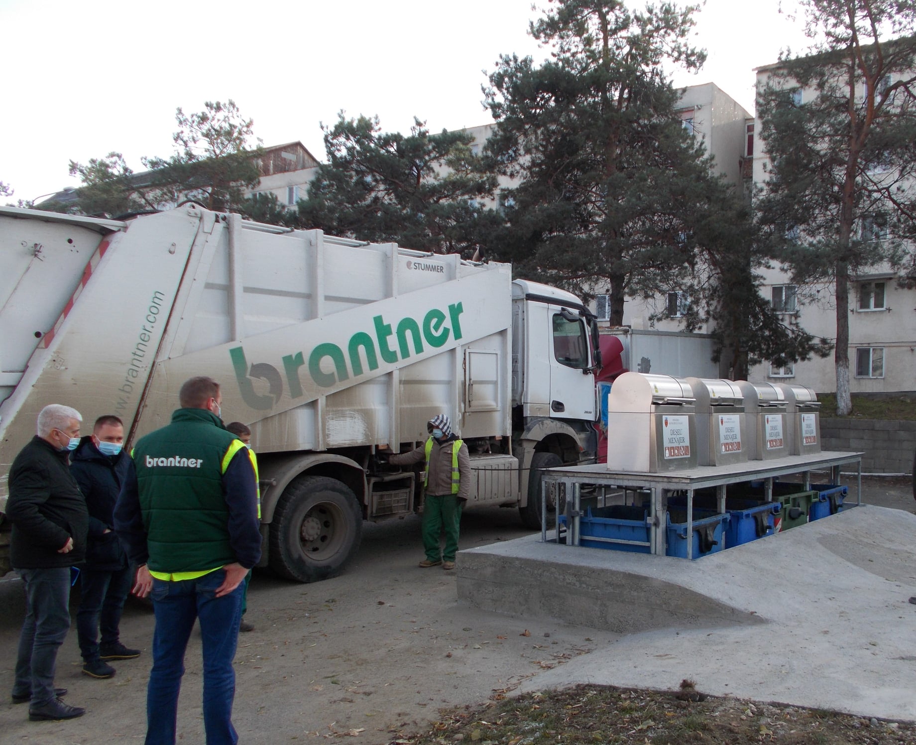 Patru noi puncte subterane de colectare a deșeurilor, amenajate în municipiul Zalău