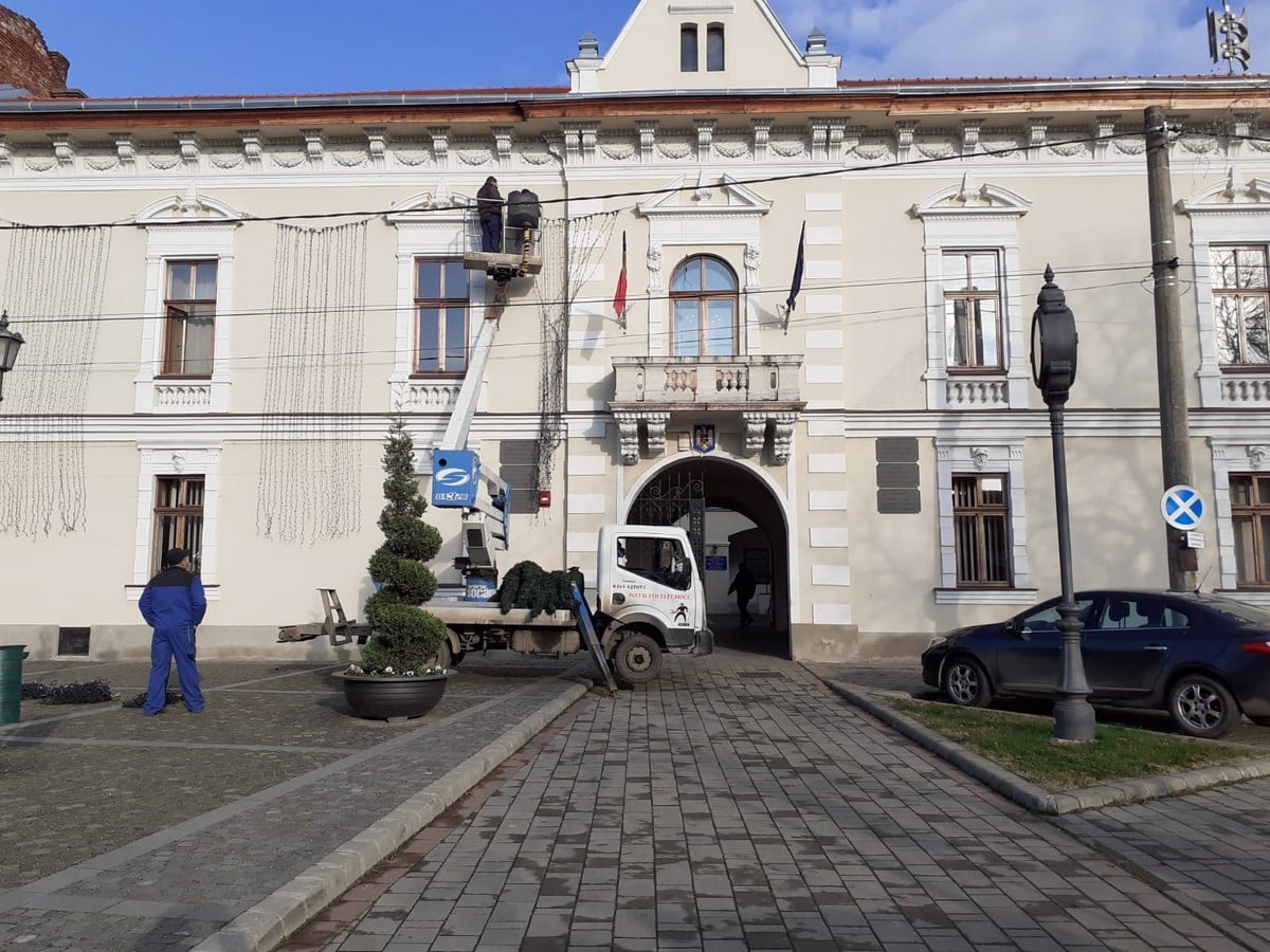 Careiul va avea iluminat ornamental cu ocazia sărbătorilor de iarnă