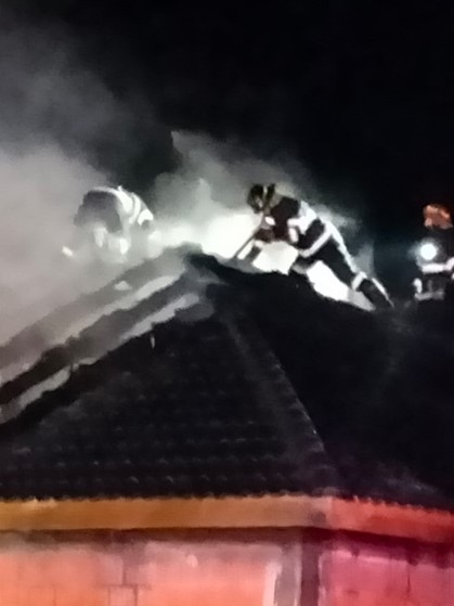 Incendiu la o casă din Aleșd