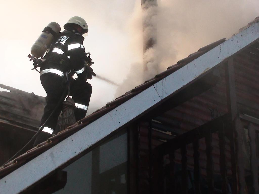 Incendiu în localitatea Cordău