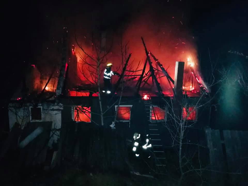 Incendiu la casa de locuit din localitatea Prilog Vii