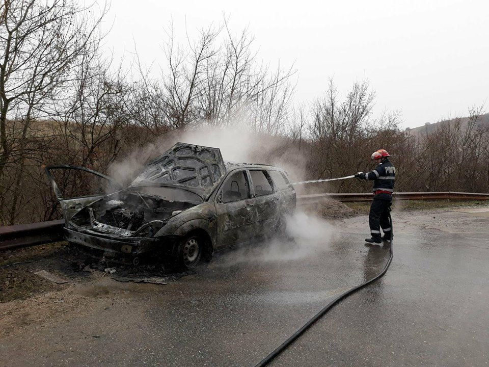 Trei autoturisme au luat foc în județul Sălaj, în ultimele 24 de ore