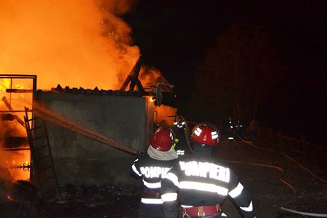 Incendiu produs la o locuință din Valea lui Mihai