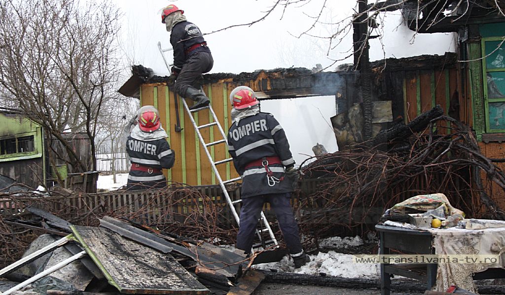 Incendiu la o casă din Lazuri, județul Satu Mare