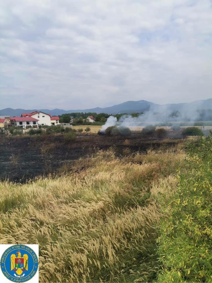 Tot mai multe incendii de vegetație uscată în județul Satu Mare