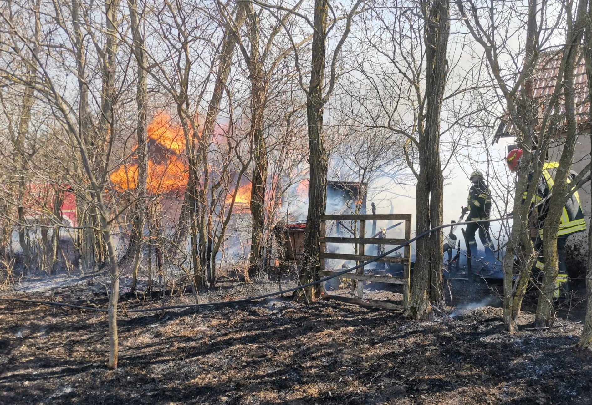 Bărbat găsit decedat în comuna bihoreană Brusturi, la locul producerii unui incendiu de vegetație uscată