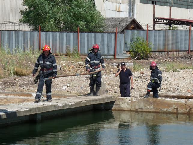 Un tânăr din Baia Mare s-a înecat într-un bazin de pe platforma Cuprom