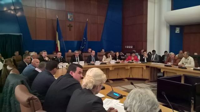 Primarii şi secretarii din Bistrița-Năsăud au fost instruiți cu privire la alegerile parlamentare 2016