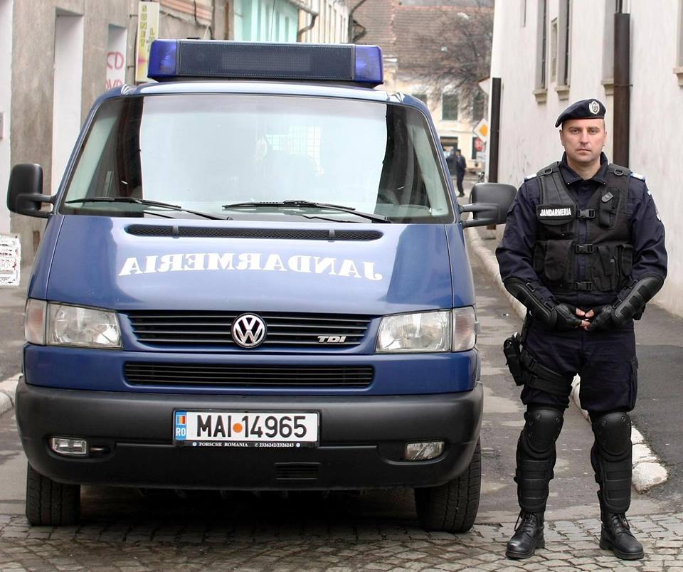 130 de jandarmi se vor afla în mijlocul cetăţenilor pe timpul sărbătorilor pascale şi a mini vacanţei de 1 Mai