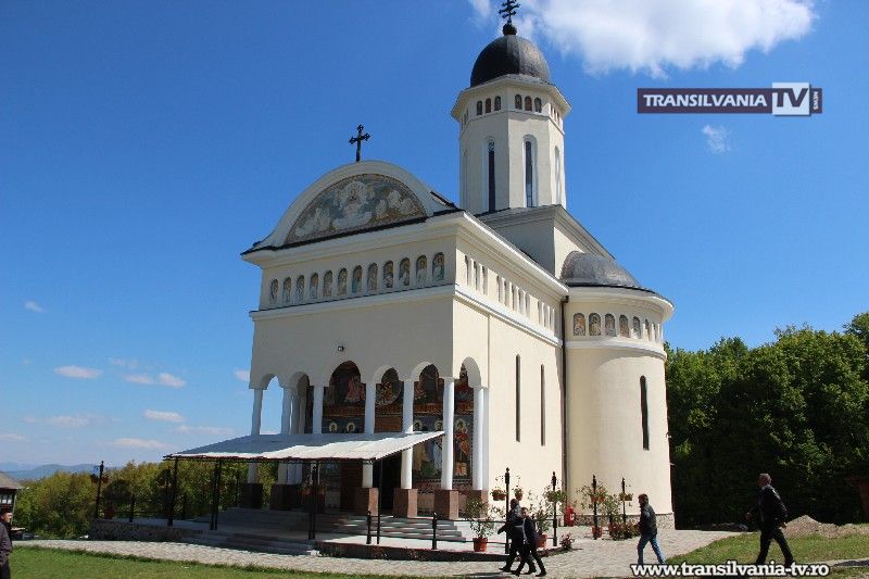Mănăstirea Măriuș, catedrala Țării Codrului.