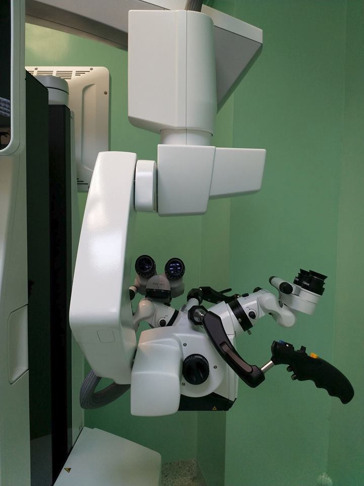Un microscop operator ultramodern, destinat microchirurgiei reconstructive, a intrat de azi în dotarea Spitalului de Recuperare Cluj-Napoca