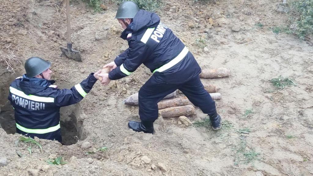 Pompierii militari bihoreni au distrus prin explozie controlată, munițiile asanate în ultimele șase luni