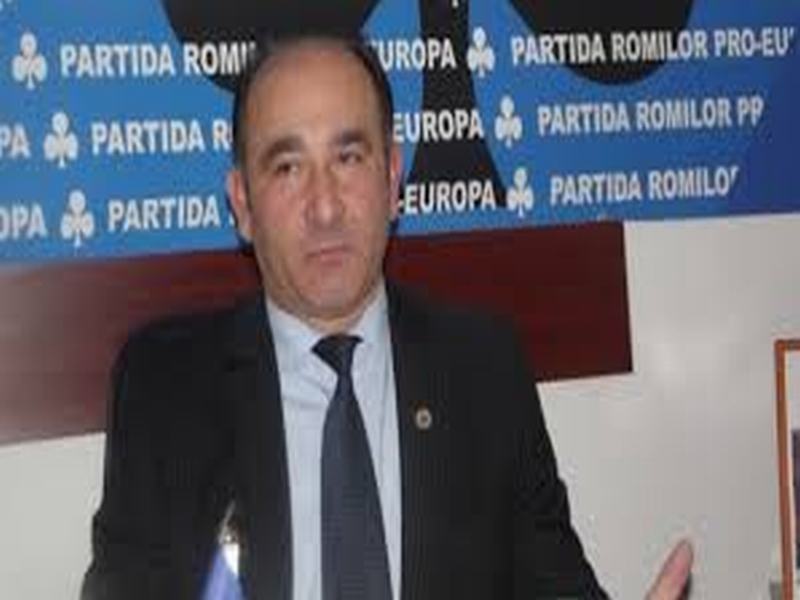 Emil Neia Lăcătuș îndeamnă la decență, omenie și toleranță