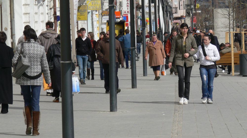 De la 15 mai nu se mai poarta masca de protecție în aer liber si sunt eliminate restricțiile pe timpul noptii.