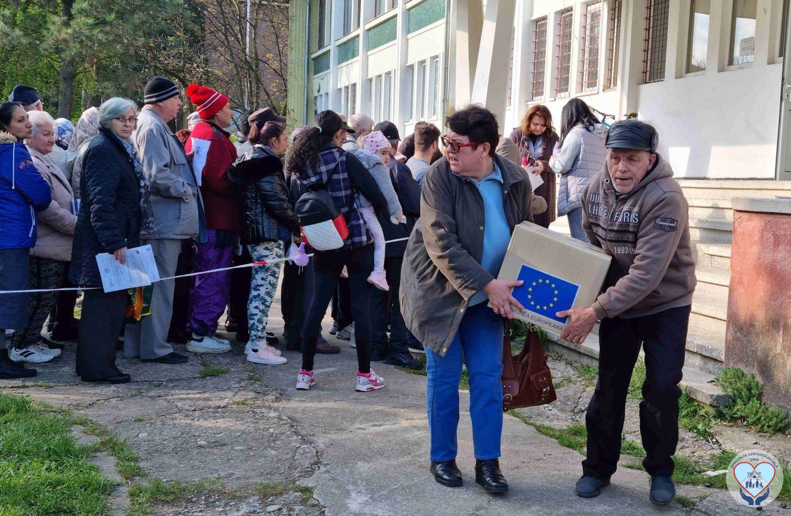 DAS Deva a încheiat distribuirea alimentelor gratuite
