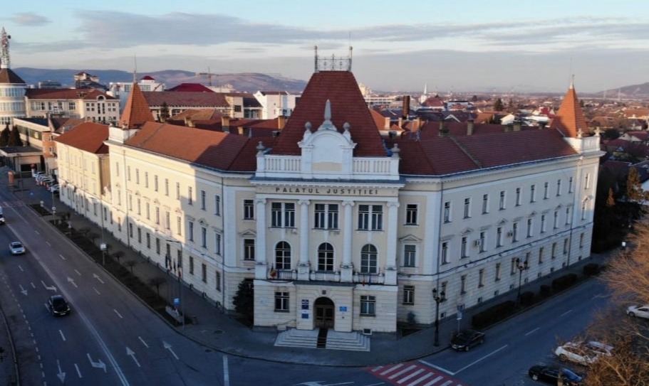 Judecatorii Curtii de Apel Alba Iulia protesteaza impotriva modificarii pensiilor de serviciu.