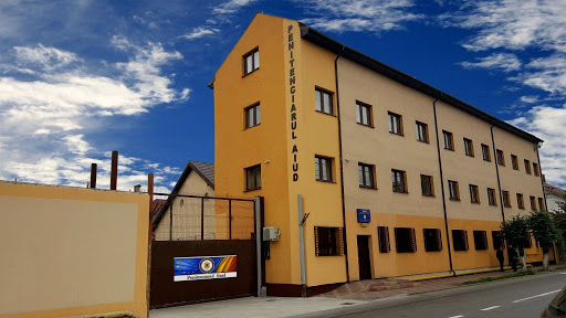 Penitenciarul Aiud organizează concurs pentru ocuparea a 10 posturi de agent