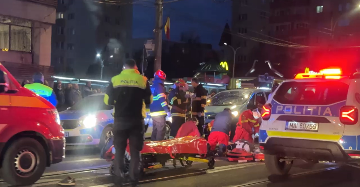 VIDEO. Un pieton a fost lovit mortal de o mașină după ce a traversat neregulamentar