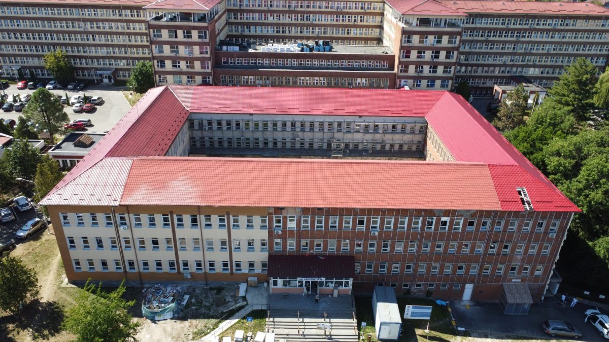 Lucrările de dotare şi modernizare a policlinicii Spitalului „Dr. Alexandru Simionescu” din Hunedoara