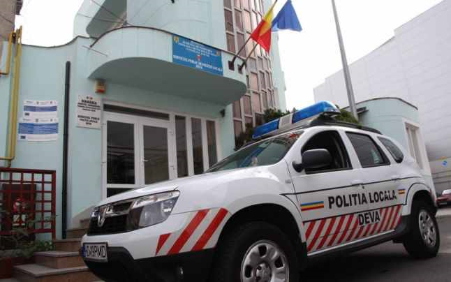 Amezi pentru fumatul în locurile publice aplicate în Deva