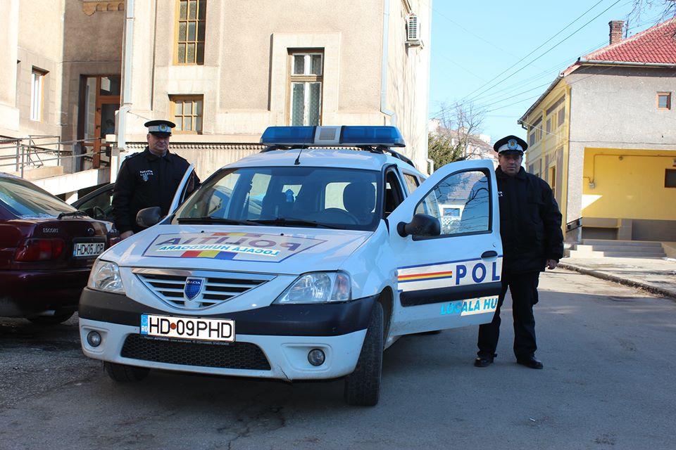 Angajată a Serviciului Comunitar pentru Cadastru şi Agricultură Deva, agresată de un minor