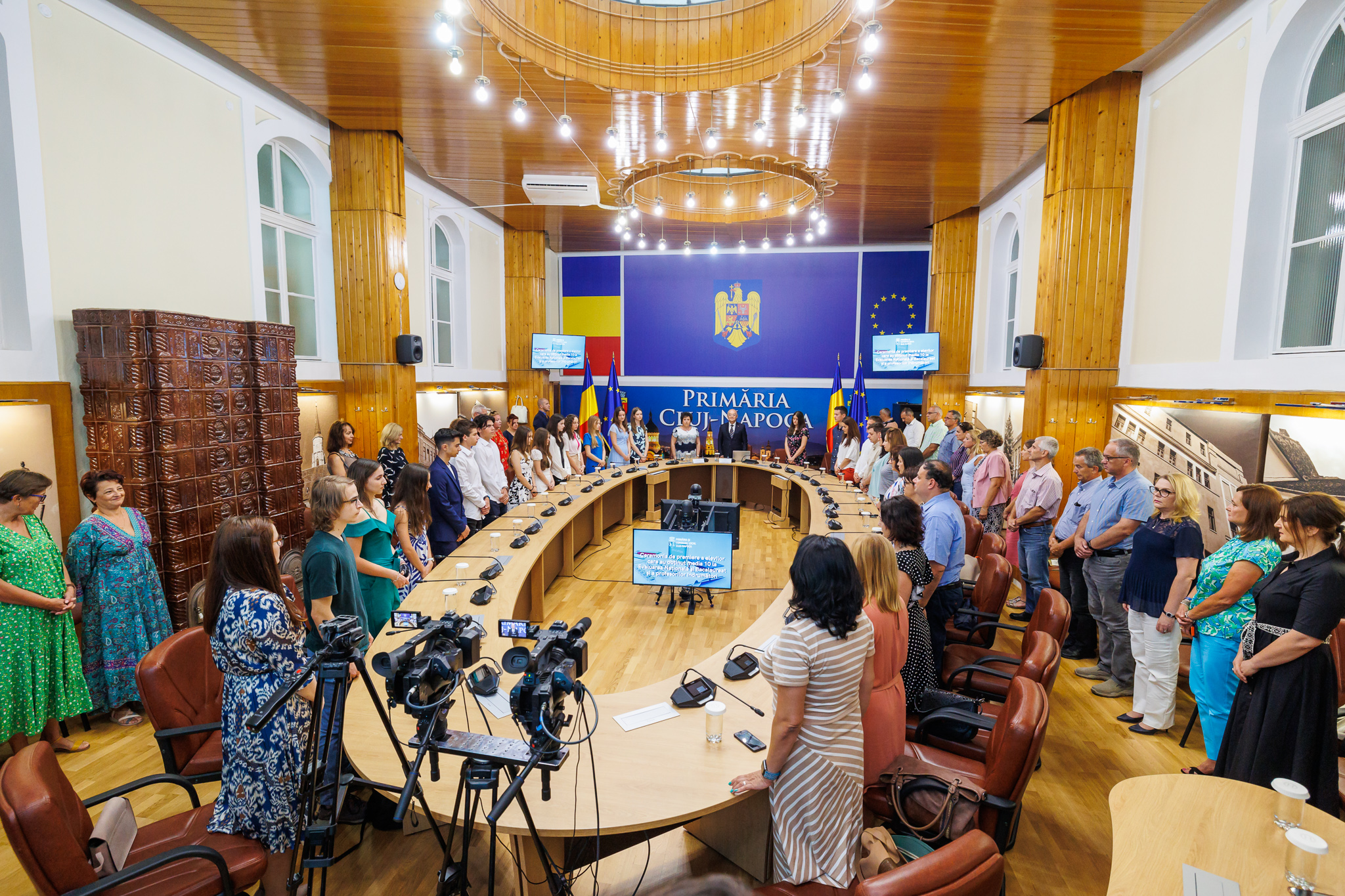 Ceremonie de premiere a elevilor clujeni care au obținut media 10 la Evaluarea Națională și Bacalaureat și a profesorilor coordonatori