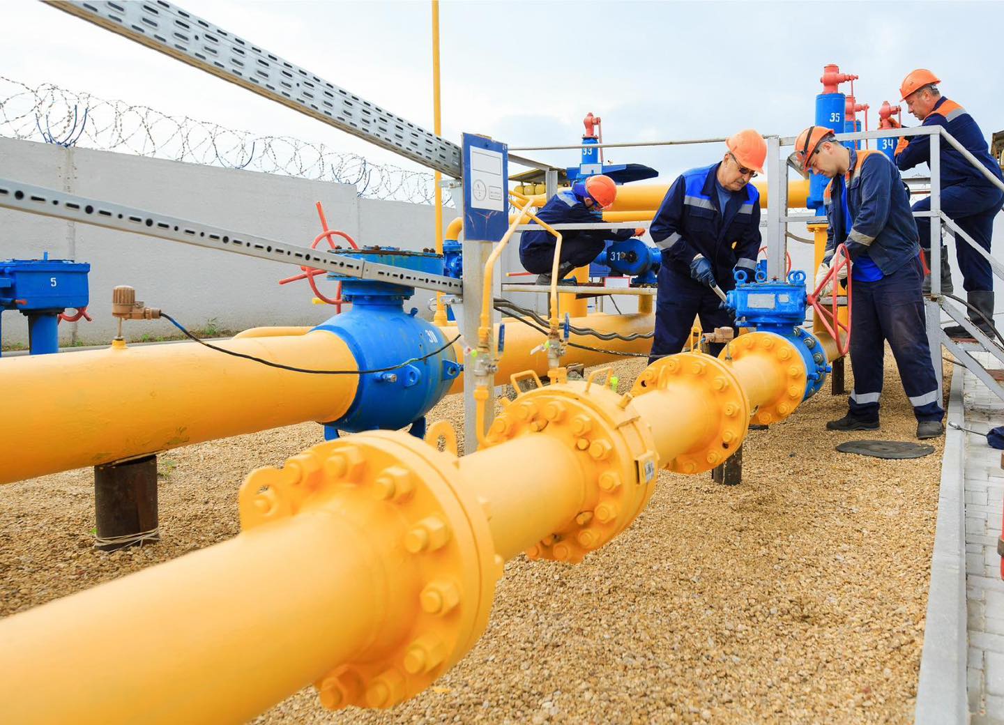 Rețele de gaz în Buntești, Drăgănești, Lazuri de Beiuș, Pietroasa și Rieni