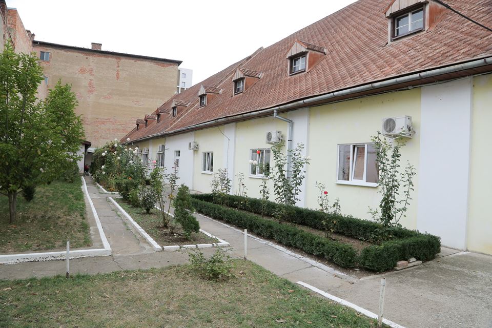 Școlile speciale din județul Cluj își așteaptă elevii
