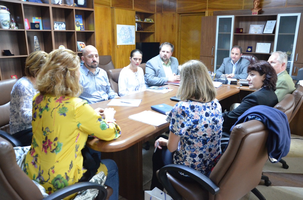 S-au semnat protocoale pentru a susține învățământul profesional dual în Maramureș