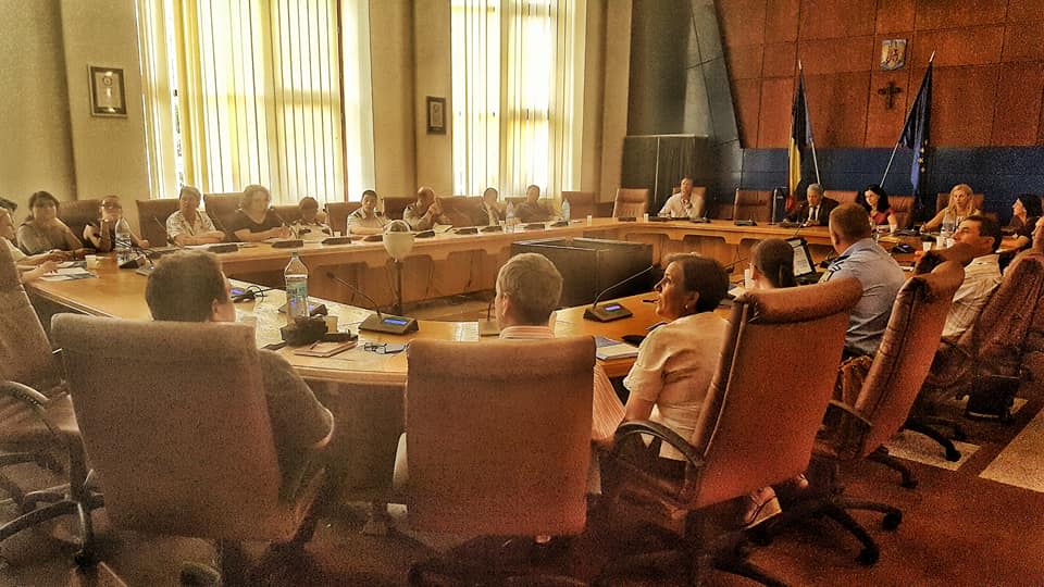 Strategia judeţeană Antidrog 2014-2020, dezbătută la Prefectura Bistrița-Năsăud