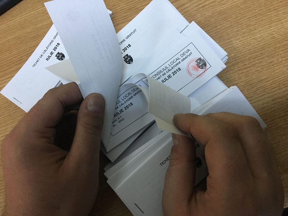 Termen prelungit pentru distribuirea tichetelor gratuite de călătorie în Deva