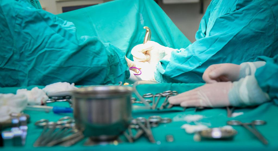 Tumoră de mari dimensiuni operată cu succes la Spitalul Județean Baia Mare