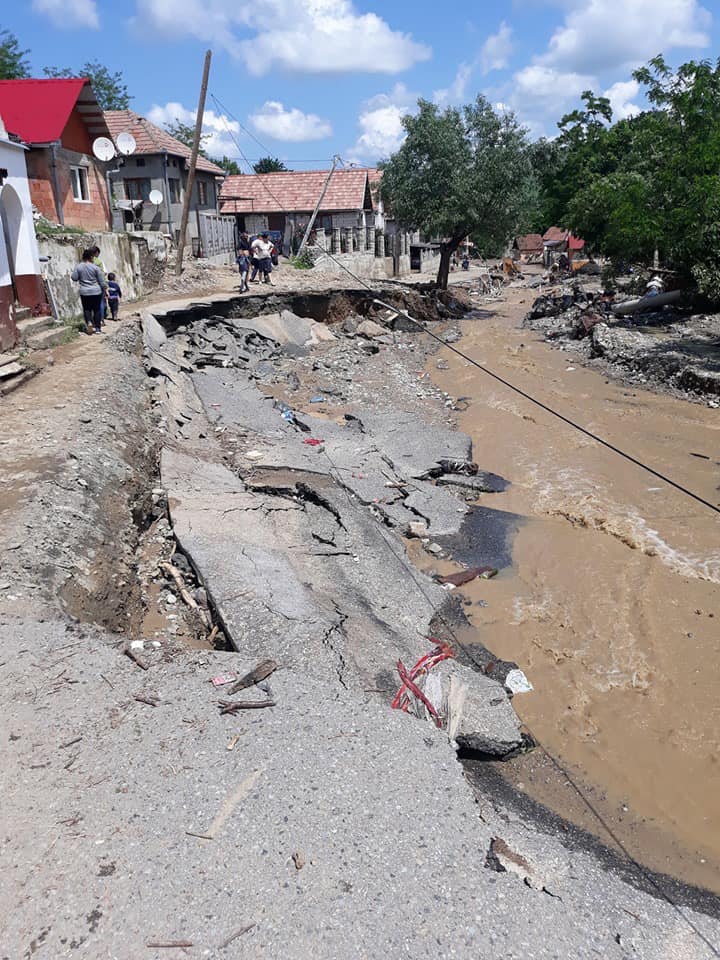 CAMPANIE UMANITARĂ LA SEBEȘ,ÎN SPRIJINUL COMUNITĂȚILOR VECINE AFECTATE DE INUNDAȚII
